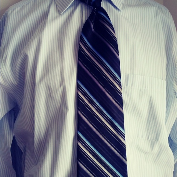 Brooks Brothers SZ 16.5/34 $25 + free gift - Picture 3 of 6